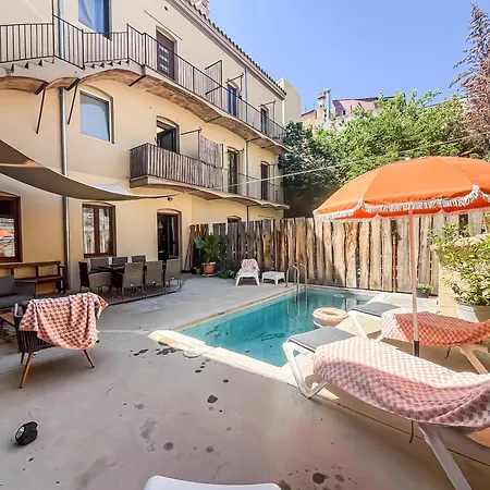 Daire Aptw Pool In Heart Of Old Town