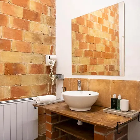 Aptw Pool In Heart Of Old Town Apartment