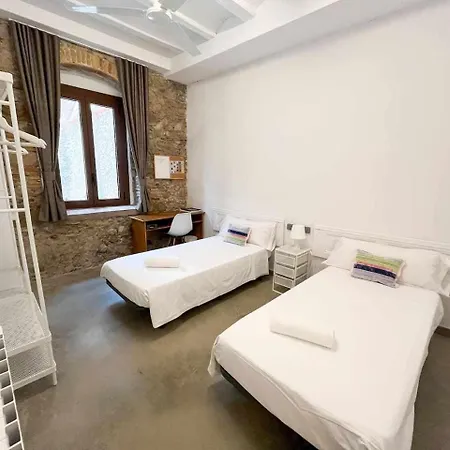 Apartment Aptw Pool In Heart Of Old Town Girona