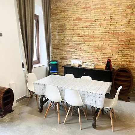 Apartment Aptw Pool In Heart Of Old Town