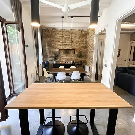 Aptw Pool In Heart Of Old Town Apartment Girona